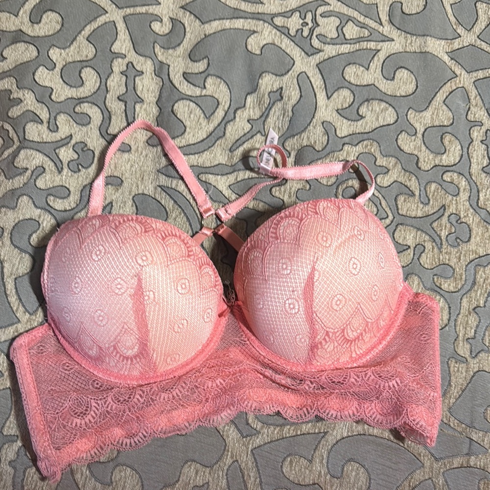 Daisy Fuentes Pink Lace Underwire Bra